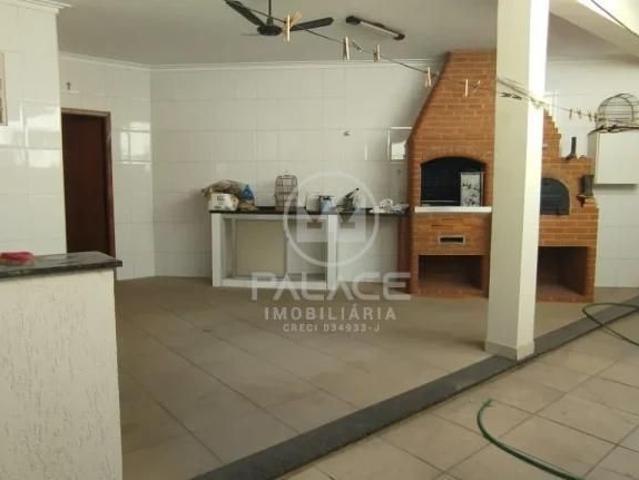 Casa Para Alugar Em Paulista de 300.00 m² Com 5 Quartos, 1 Suite E 1 Garagem