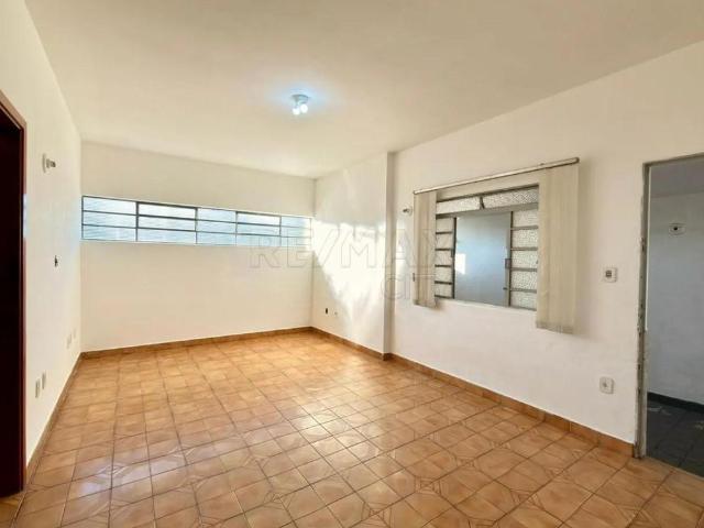 Casa Para Alugar Em Vila Joana de 180.00 m² Com 4 Quartos, 1 Suite E 3 Garagens