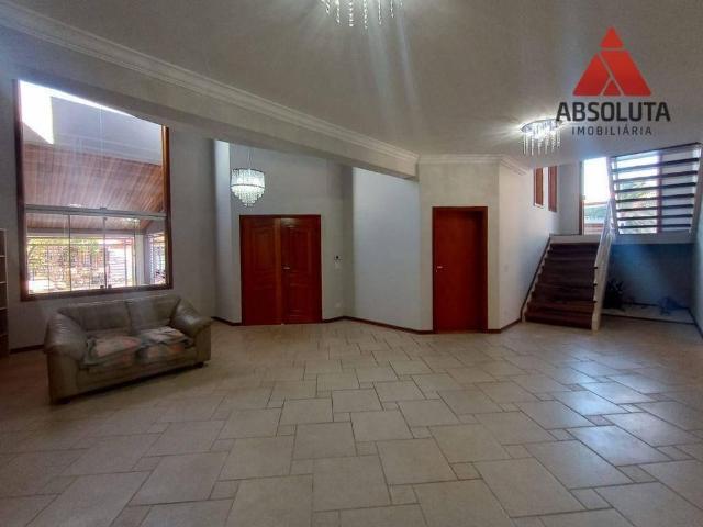 Casa Para Alugar Em Vila Nossa Senhora de Fátima de 381.00 m² Com 3 Quartos, 1 Suite E 4 Garagens