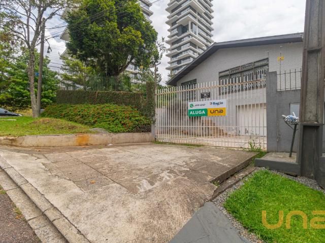 Casa para alugar 210 m² em Campina do Siqueira, Curitiba