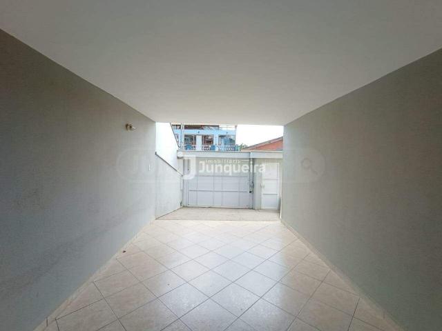 Casa para alugar, 3 quartos, sendo 1 suíte, 2 vagas, no bairro Nova Piracicaba em Piracicaba SP