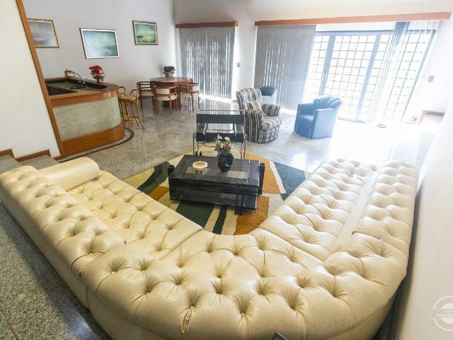 Casa para alugar, 3 quartos, sendo 3 suítes, 4 vagas, no bairro Alemães em Piracicaba SP