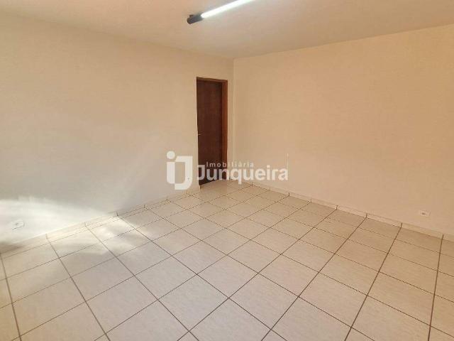Casa para alugar, 4 quartos, sendo 1 suíte, 2 vagas, no bairro Centro em Piracicaba SP