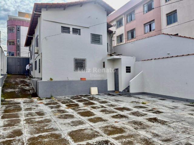 Casa para aluguel 4 quartos 1 suíte 8 vagas Calafate