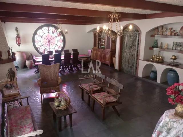 Casa para aluguel, 5 quartos, 1 suíte, 3 vagas, Santa Lúcia Belo Horizonte/MG