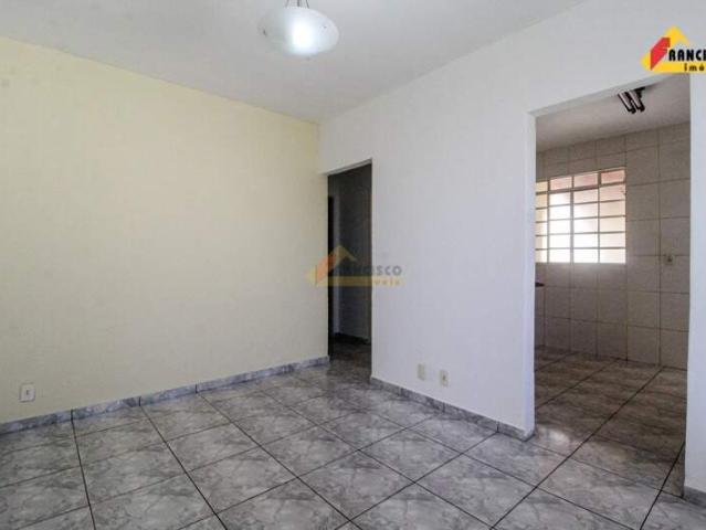 Casa para aluguel, 2 quartos, 2 vagas, Nossa Senhora de Lourdes Divinópolis/MG
