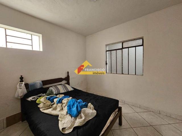 Casa para aluguel, 2 quartos, Centro Divinópolis/MG
