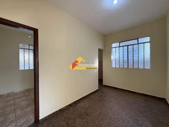 Casa para aluguel, 3 quartos, 1 vaga, Interlagos Divinópolis/MG