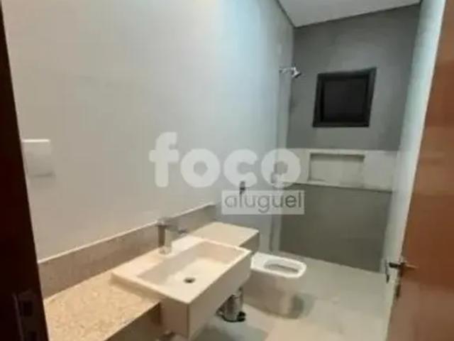 Casa para aluguel, 3 quartos, 1 suíte, 2 vagas, Nova Uberlândia /MG