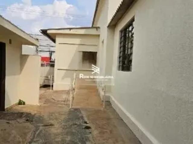 Casa para aluguel, 3 quartos, 4 vagas Bairro Centro, Uberlândia MG