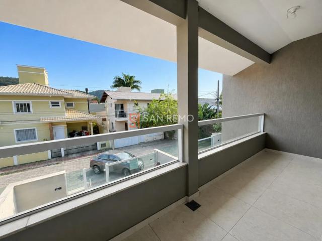Casa para aluguel com 3 quartos, em Rio Tavares com 135 m²