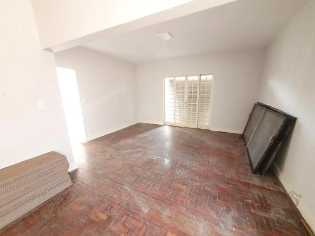 Casa para Aluguel com 3 quartos por R$ 4.500