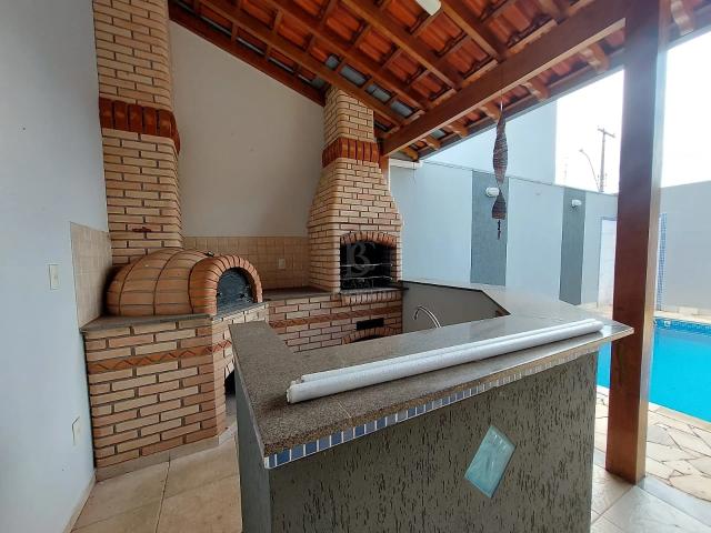 Casa para Aluguel com 3 quartos por R$ 5.000