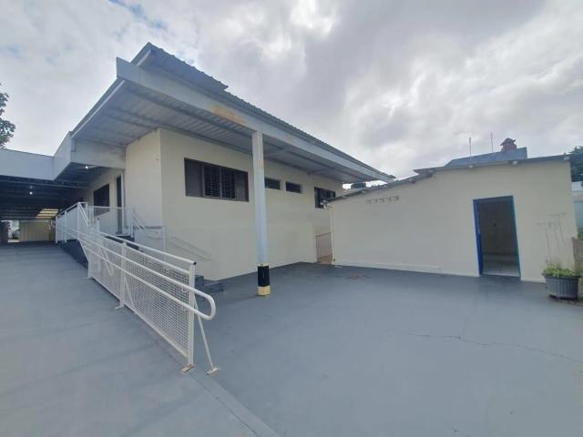 Casa para Aluguel com 3 quartos por R$ 6.000