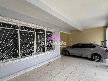 Casa para Aluguel com 3 quartos, 162 m² por R$ 3.000