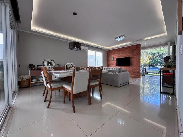 Casa para Aluguel com 3 quartos, 167 m² por R$ 7.750