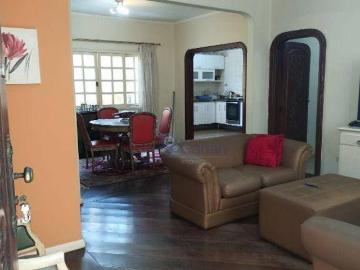 Casa para Aluguel com 3 quartos, 170 m² por R$ 5.000