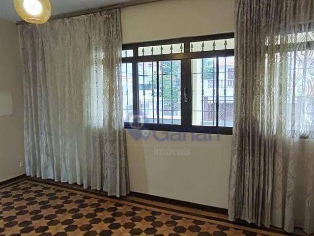Casa para Aluguel com 3 quartos, 174 m² por R$ 3.200
