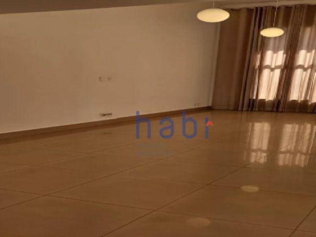 Casa para Aluguel com 3 quartos, 178 m² por R$ 6.727