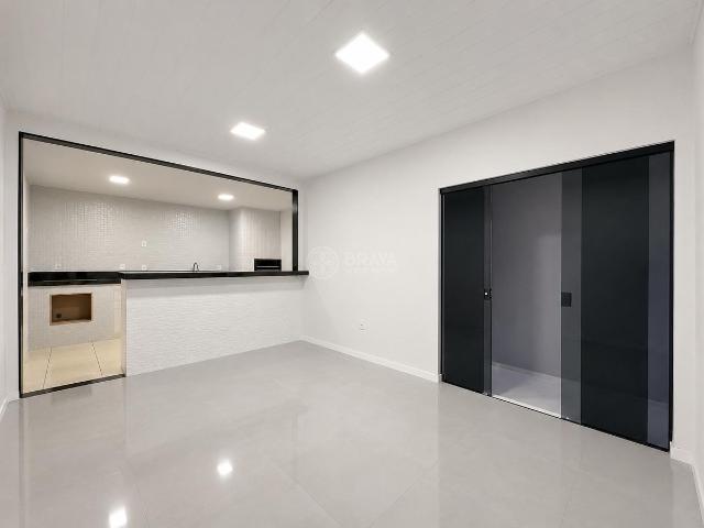 Casa para Aluguel com 3 quartos, 180 m² por R$ 5.300