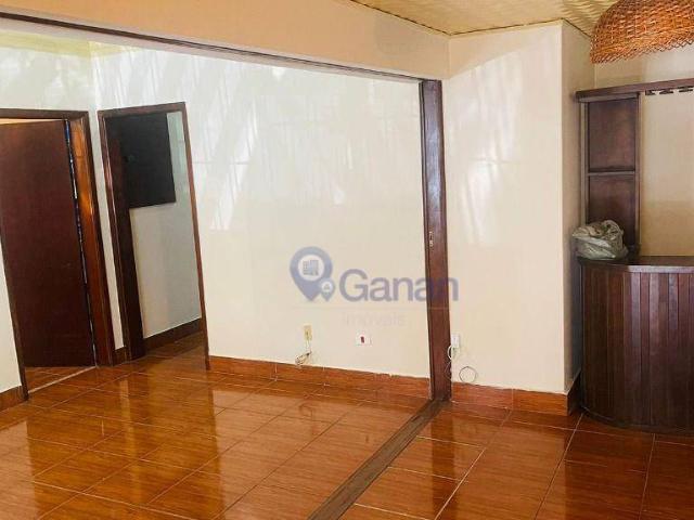Casa para Aluguel com 3 quartos, 180 m² por R$ 7.500