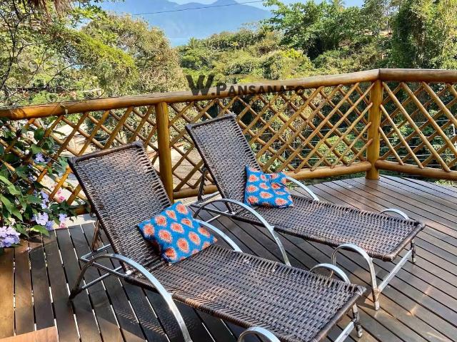 Casa para Aluguel com 3 quartos, 180 m² por R$ 7.600