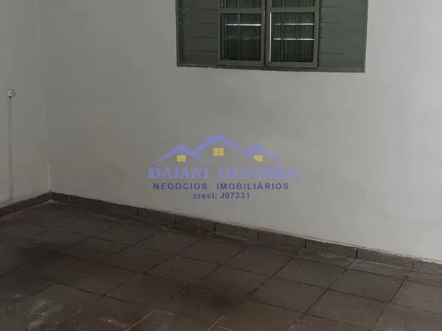 Casa para Aluguel com 3 quartos, 150 m² por R$ 1.650