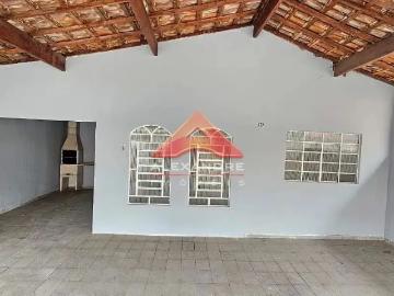 Casa para Aluguel com 3 quartos, 105 m² por R$ 2.800