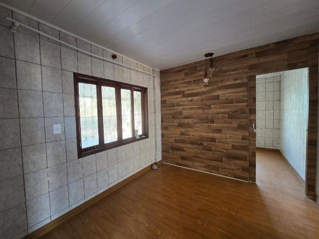 Casa para Aluguel com 3 quartos, 120 m² por R$ 2.350