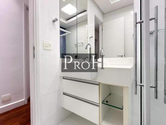 Casa para Aluguel com 3 quartos, 241 m² por R$ 10.400