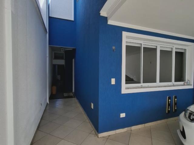 Casa para Aluguel com 3 quartos, 250 m² por R$ 6.500