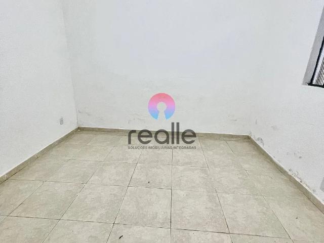 Casa para Aluguel com 3 quartos, 200 m² por R$ 3.800