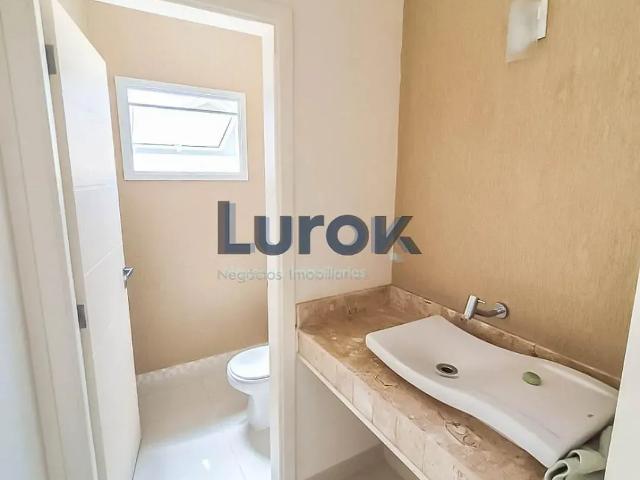 Casa para Aluguel com 3 quartos, 305 m² por R$ 12.000