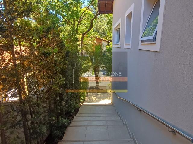 Casa para Aluguel com 3 quartos, 322 m² por R$ 21.867
