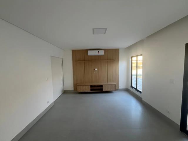 Casa para Aluguel com 3 quartos, 567 m² por R$ 15.110