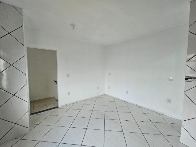 Casa para Aluguel com 3 quartos, 85 m² por R$ 3.350