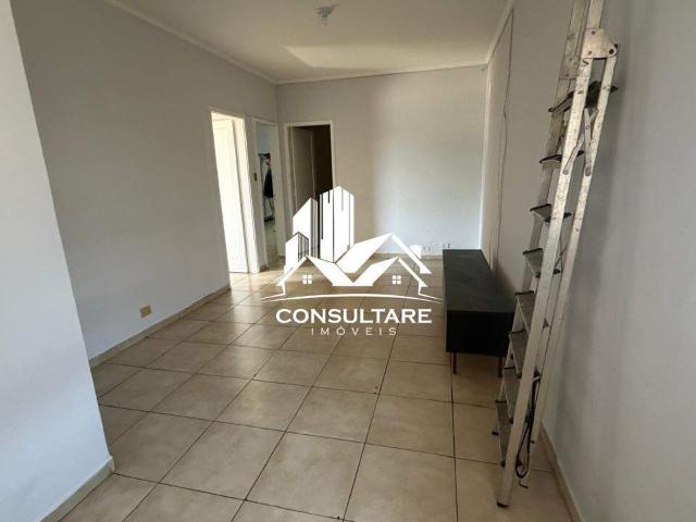 Casa para Aluguel com 3 quartos, 80 m² por R$ 2.000