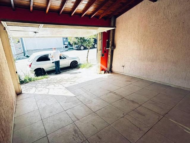 Casa para Aluguel com 3 quartos, 82 m² por R$ 2.450