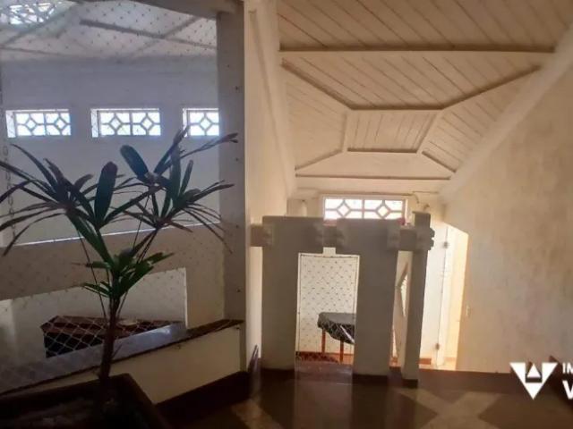 Casa para aluguel com 04 quartos suítes e garagem com 04 vagas no b. Induberaba