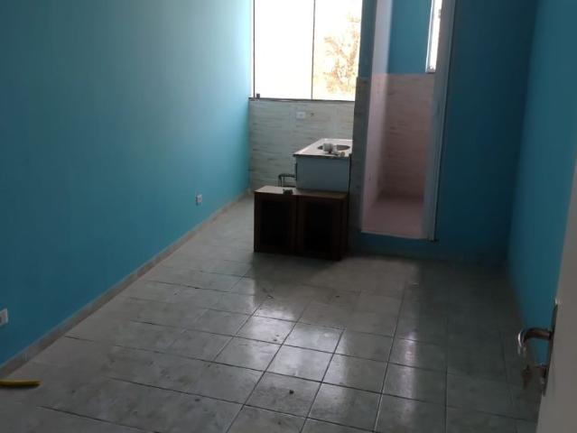 Casa para Aluguel com 1 quartos, 35 m² por R$ 1.400