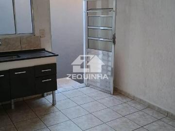 Casa para Aluguel com 1 quartos, 35 m² por R$ 900