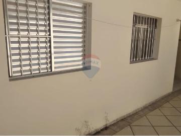Casa para Aluguel com 1 quartos, 40 m² por R$ 1.100