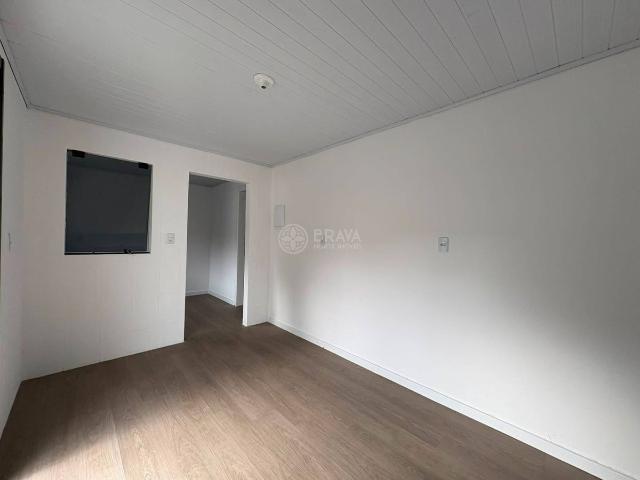 Casa para Aluguel com 1 quartos, 40 m² por R$ 2.550