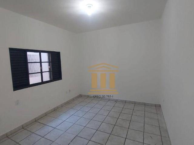 Casa para Aluguel com 1 quartos, 50 m² por R$ 1.700