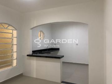 Casa para Aluguel com 1 quartos, 80 m² por R$ 2.200