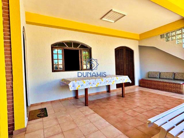 Casa para Aluguel com 1 quartos, 90 m² por R$ 3.300