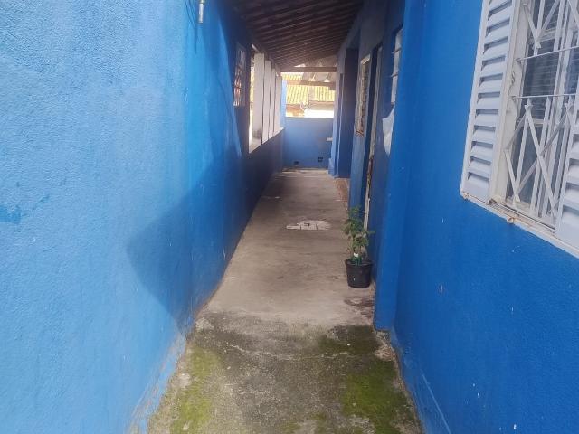 Casa para Aluguel com 2 quartos por R$ 1.350