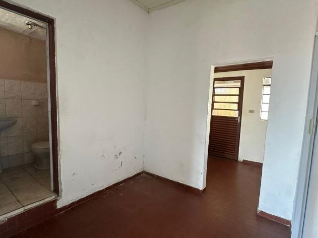 Casa para Aluguel com 2 quartos por R$ 900