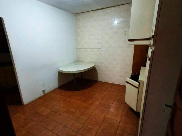 Casa para Aluguel com 2 quartos, 150 m² por R$ 4.000