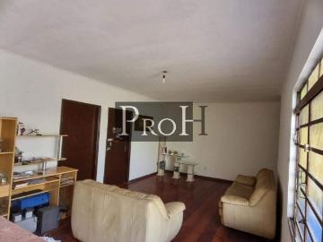 Casa para Aluguel com 2 quartos, 163 m² por R$ 3.300